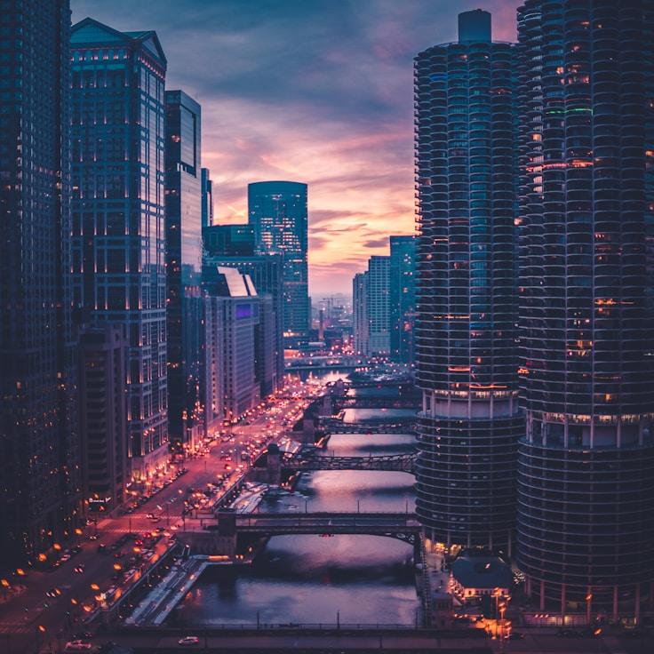 Family routines around school logistics in Lisbon